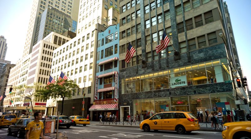 5th Avenue store