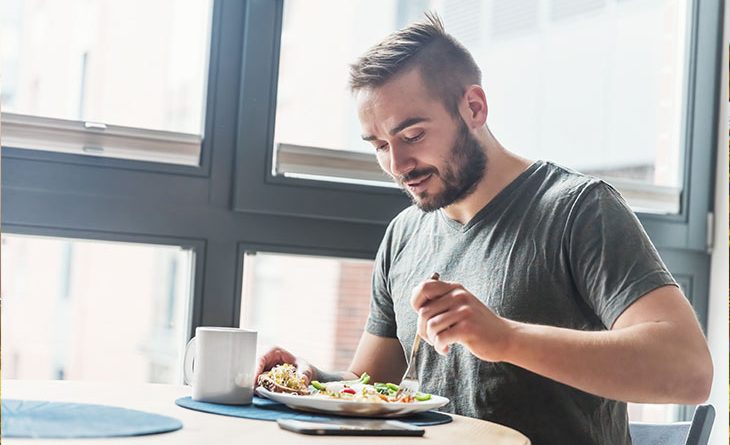 Are There Any Specific Food Timing Guidelines For Men?